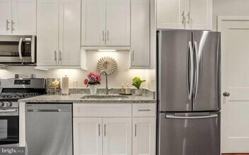 Building Photo - 5410 3rd St NW