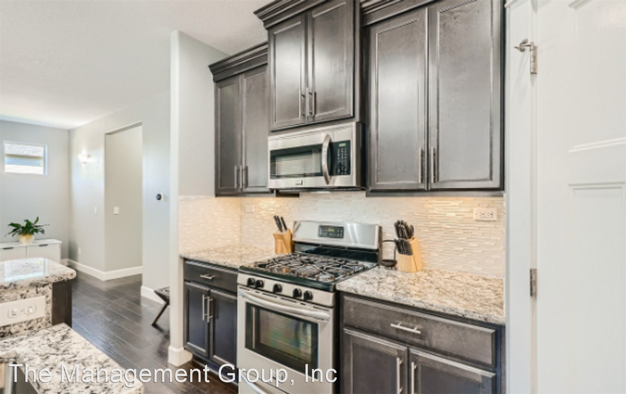 4 br, 2.5 bath House 3228 NW 47th Drive House Rental in Camas, WA