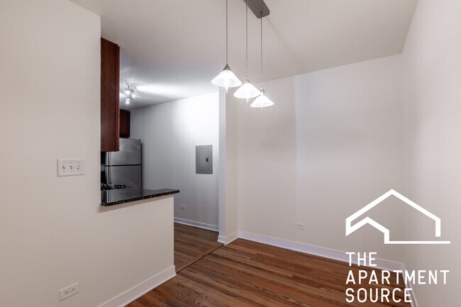 Foto del edificio - 628 W Wrightwood Ave