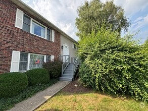 Building Photo - 1092-1094 Pohopoco Dr