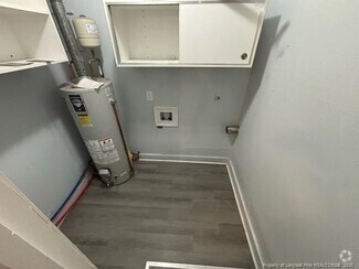 Building Photo - 4430 Wellington Dr