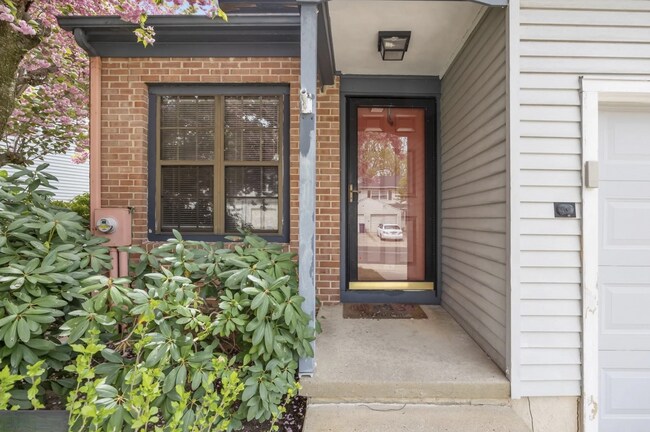 Building Photo - 88 Farnwood Rd