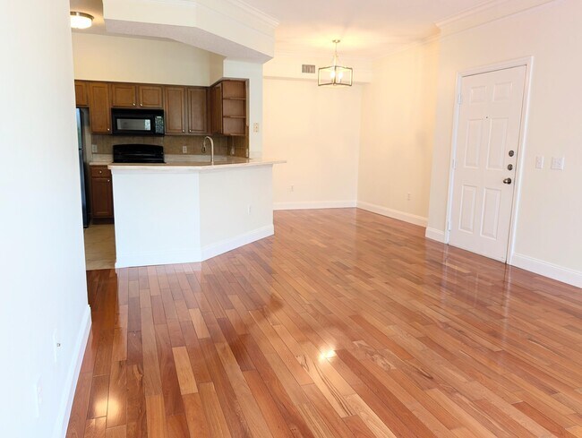 Foto del edificio - 3210 Myrtlewood Cir E