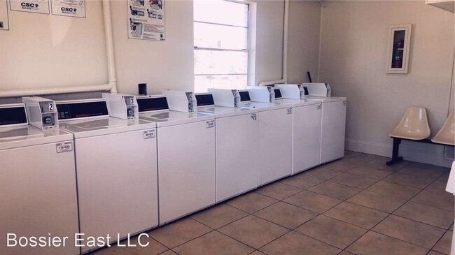 Building Photo - 3 br, 2 bath Apartment - Willow Park Apart...