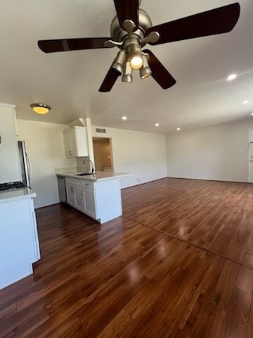 Building Photo - 5529 Fulcher Ave
