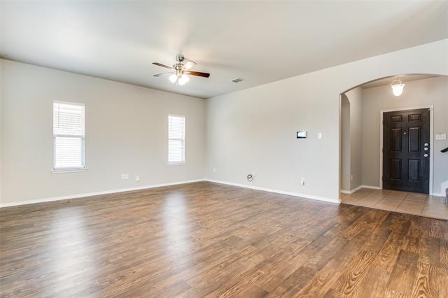 Building Photo - 1229 Land Oak Rd