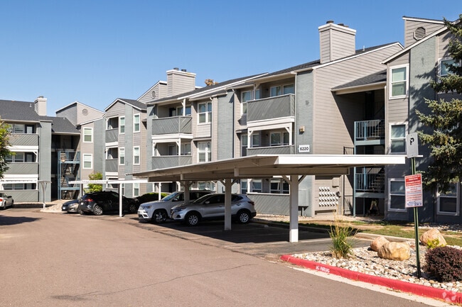 Building Photo - Viridian Edge at the Park