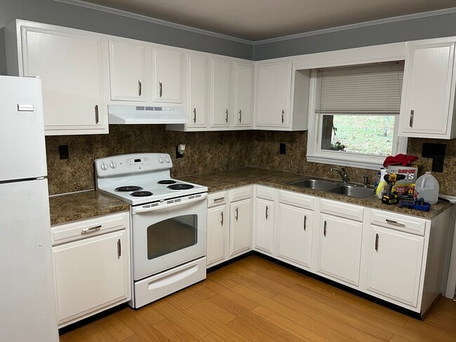 Building Photo - 154 Ward Curry Rd