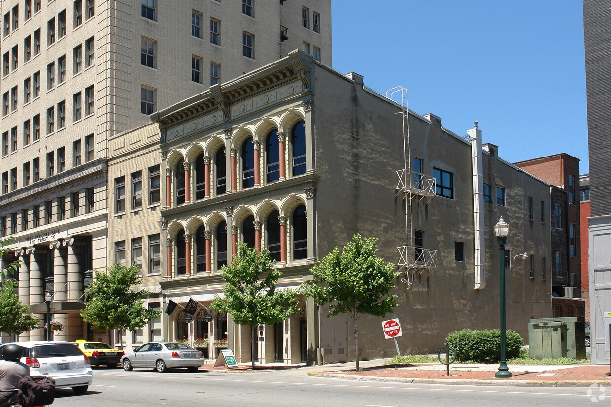 The Fayette Building Apartments in Lexington, KY