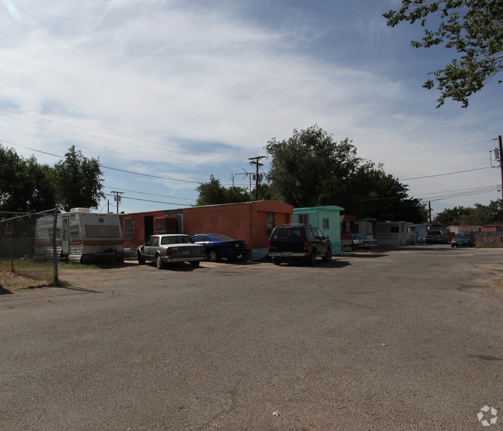 Building Photo - 6175 Alameda Ave