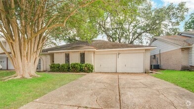 Building Photo - 11427 Newbrook Dr