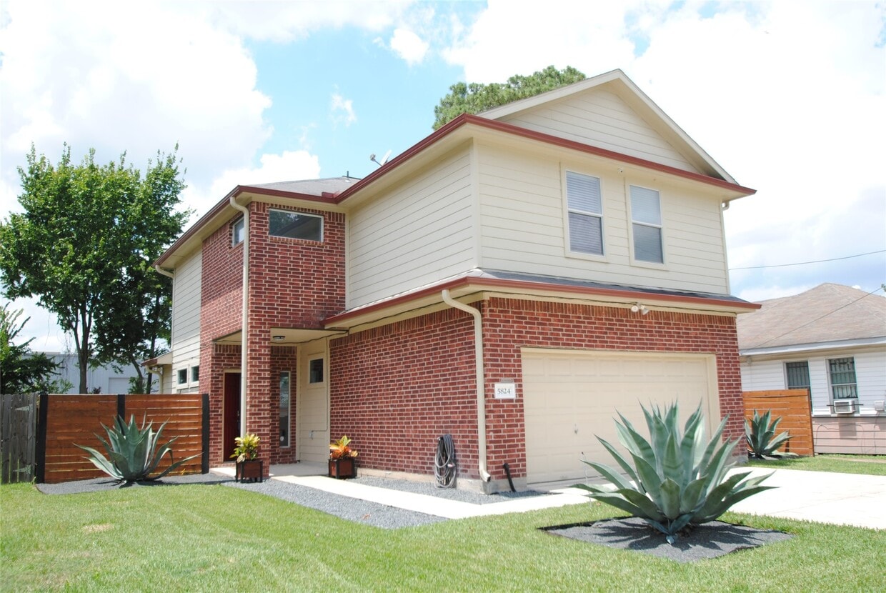 Foto principal - 5824 Grace Ln