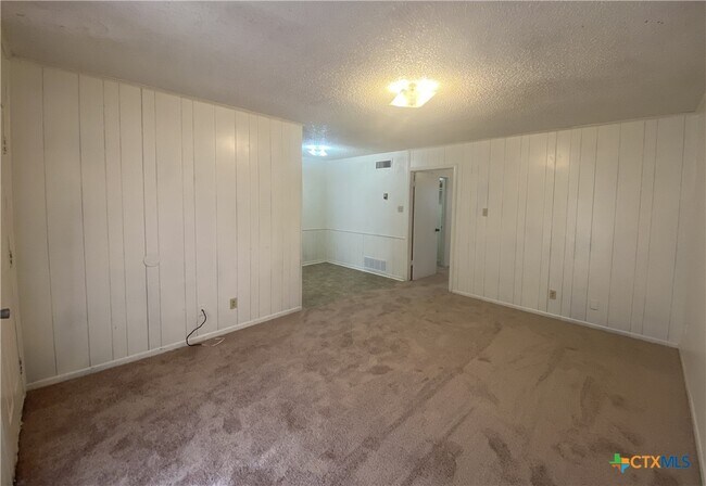 Foto del edificio - 1105 Parmer Ave