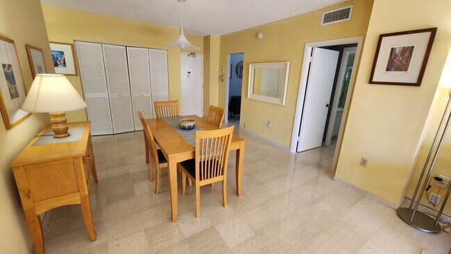 Building Photo - 1980 S Ocean Dr