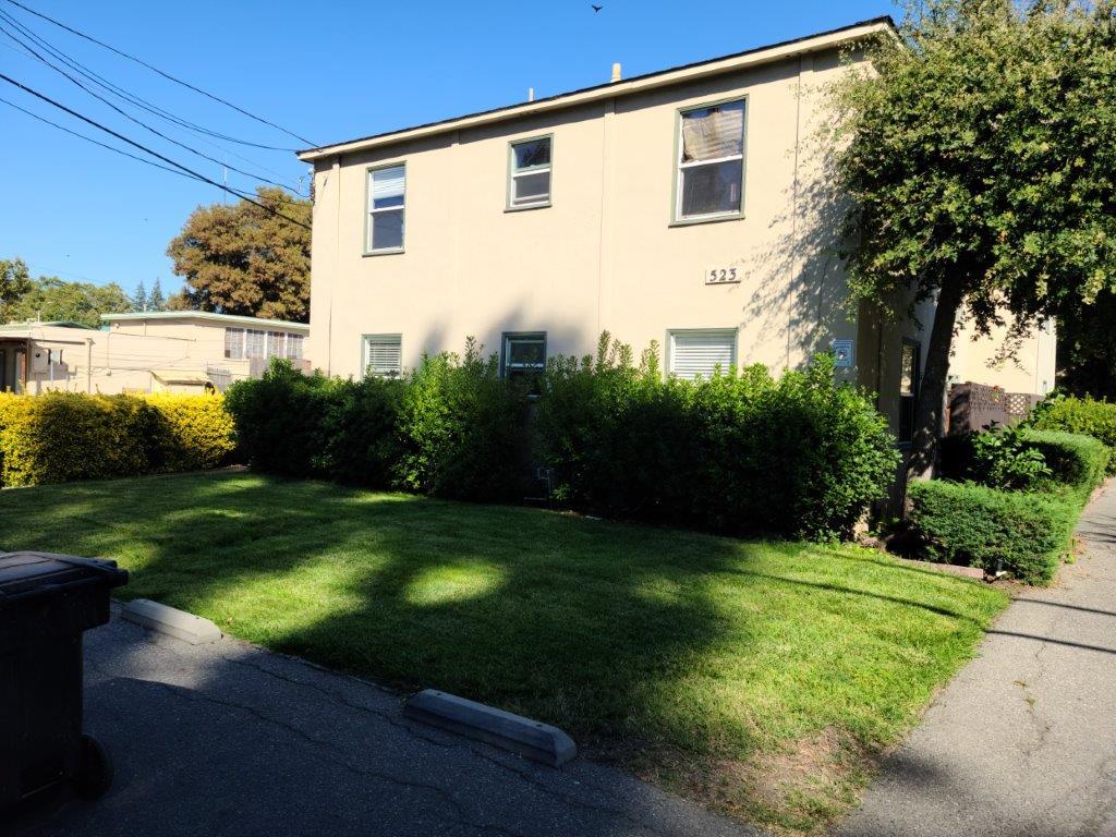 Primary Photo - 525 Matadero Ave