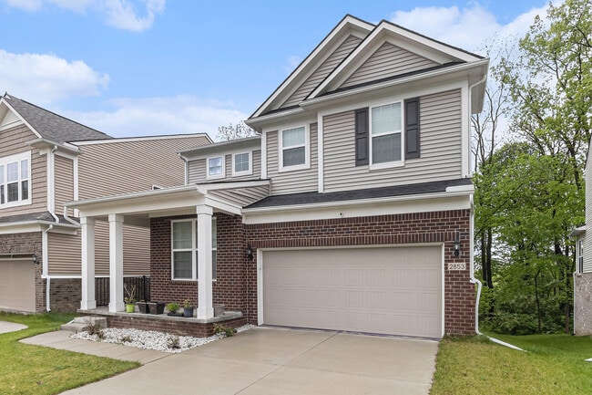 Building Photo - 2853 Dillon Dr