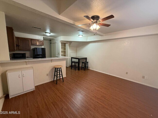 Foto del edificio - 510 N Alma School Rd