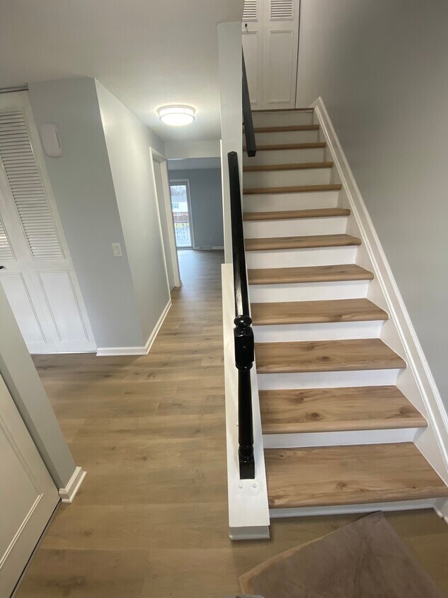 Foto principal - 1825 Higby Dr