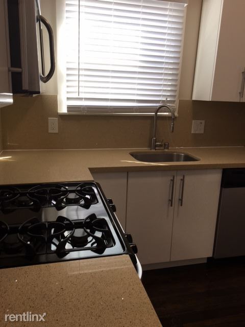 Foto del edificio - 3 br, 1 bath House - 824 Isabella St 824