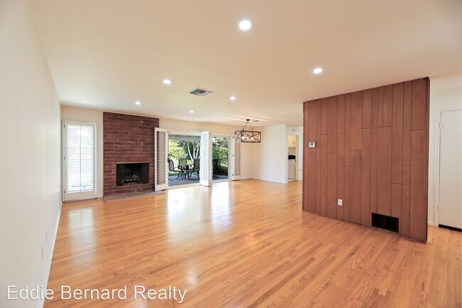 Foto del edificio - 4 br, 2 bath House - 17135 Tiara St.