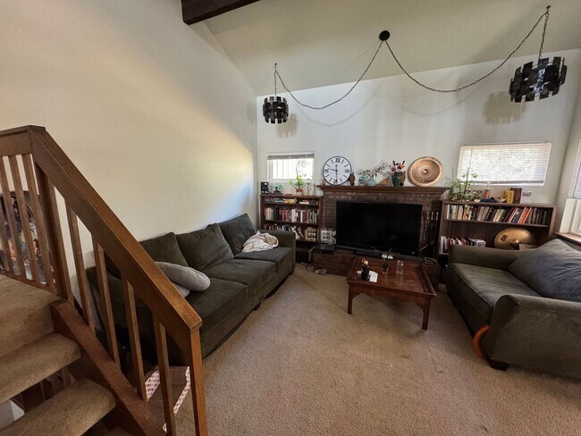 Building Photo - Spacious 3bed/2.5 bath Duplex in Boulder