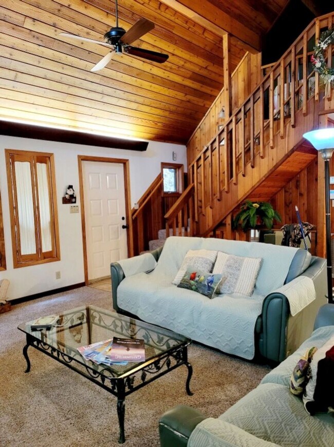 Building Photo - Cozy Gatlinburg Home