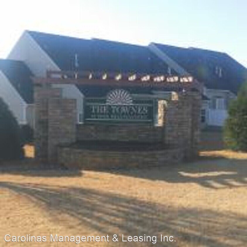 Primary Photo - 3 br, 2.5 bath House - 130 W. Stableford Dr.