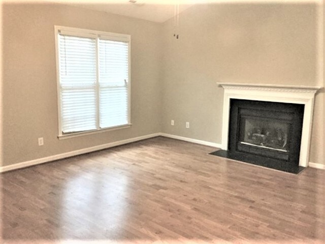 Building Photo - 1760 Springfield Farm Court