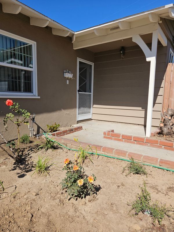 Foto del edificio - 24201 Ambassador Pl