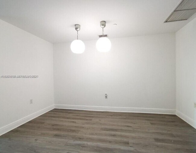 Foto del edificio - 1250 S Miami Ave