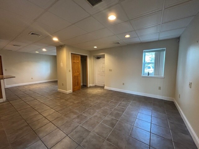 Foto del edificio - 512 Brandon Pl