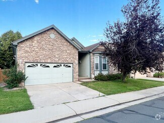 Building Photo - 16352 E Hialeah Dr