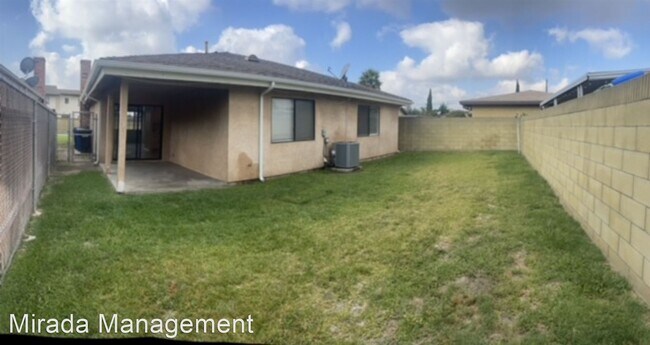 Foto del edificio - 3 br, 2 bath House - 8431 Cole St.