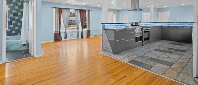 Foto del edificio - 8118 Upton Ave S