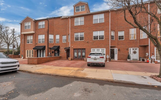 Foto del edificio - 3242 S Sydenham St
