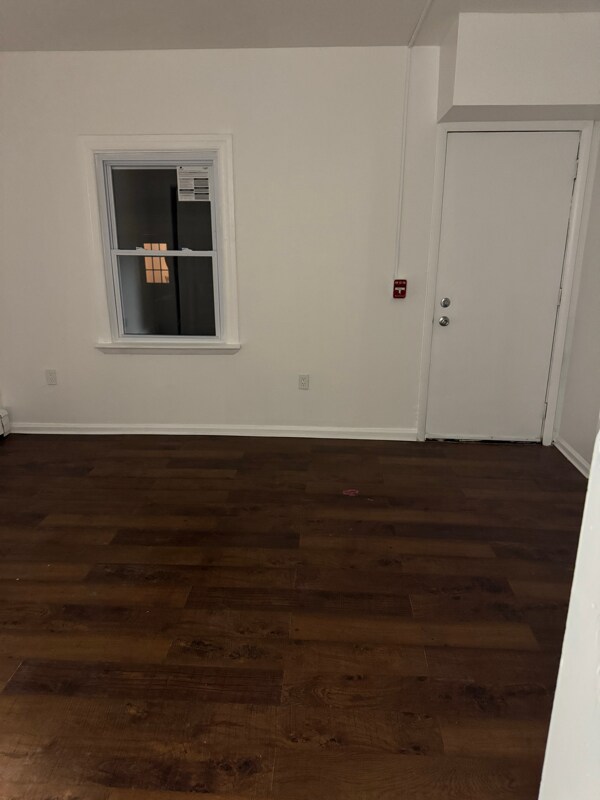 Foto del edificio - 900 W Wilkes Barre St