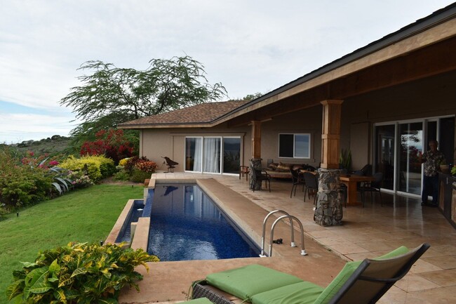 Foto del edificio - Molokai long term retreat 5 bedroom 3 bath