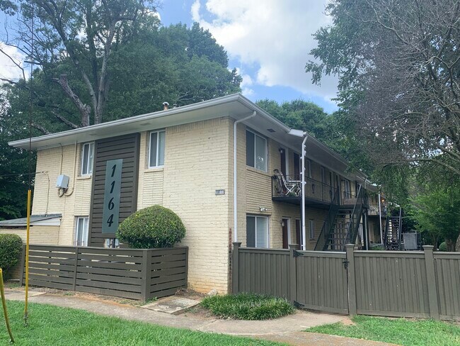Foto del edificio - 1164 Alta Ave NE