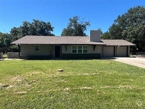 Building Photo - 9334 Homeplace Dr