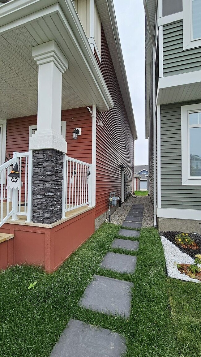 Building Photo - Newly Developed 2-Bedroom Basement Apartment