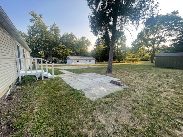 Foto del edificio - 7239 Lake Rd