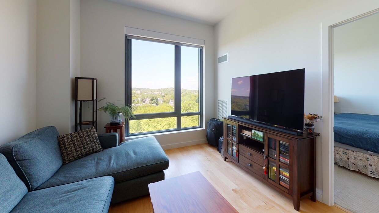 Foto principal - Heat/hot water included, and laundry in unit!