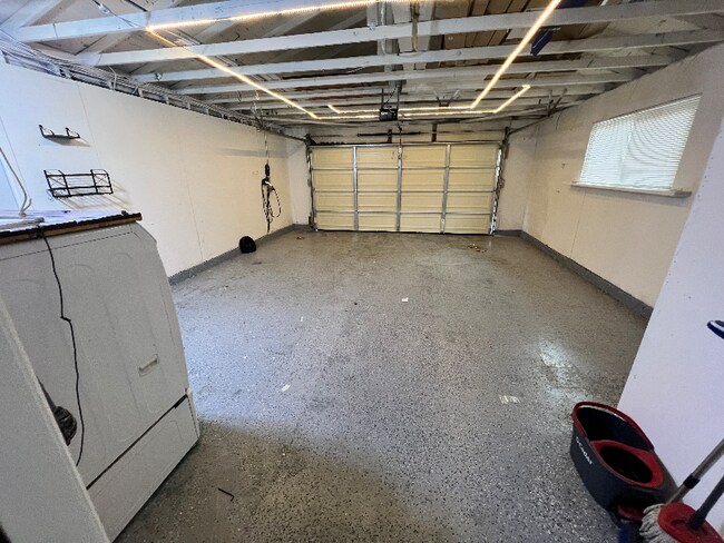 Foto del edificio - 4908 Stephanie Pl