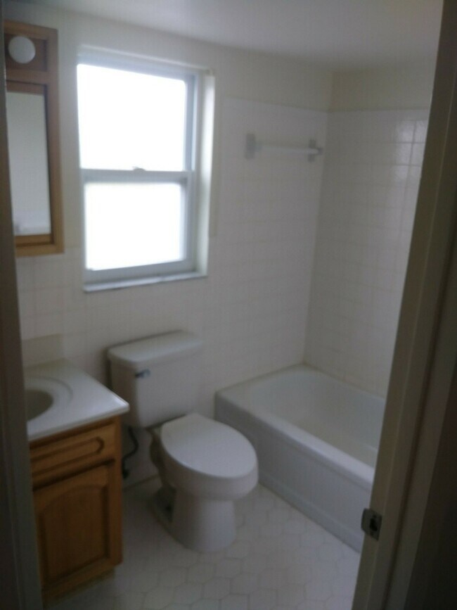 2029 Arbuckle Creek Rd Unit Apt 4, Sebring, FL 33870 Apartments in