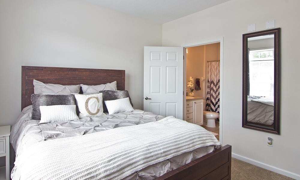 Chelsea Place Apartments & Townhomes – photo 3