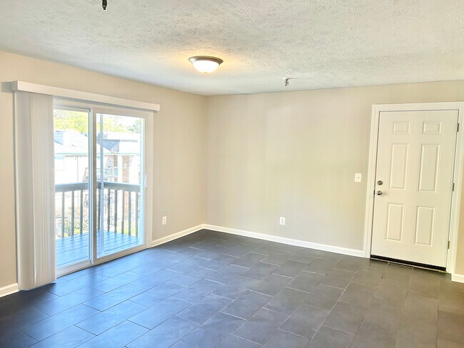 Foto del edificio - 1005 Parkvale Ct