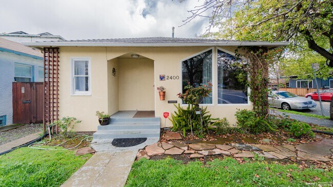 Foto del edificio - 2400 Bonar St