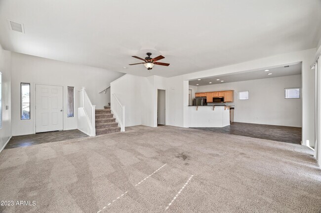 Foto del edificio - 43927 W Cypress Ln
