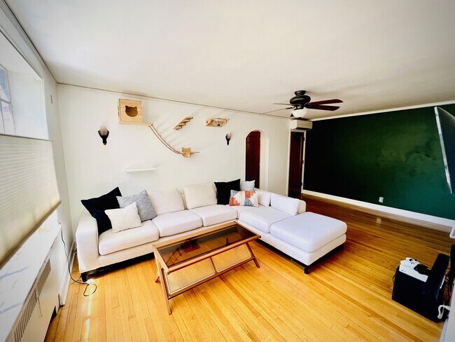 Foto del edificio - 3132 E 17th Ave