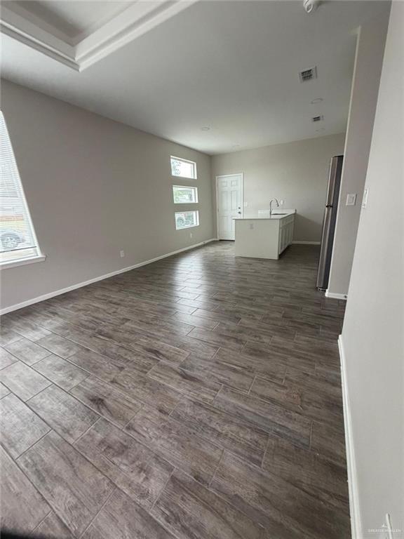 Building Photo - 10 Wolf Crk Ave